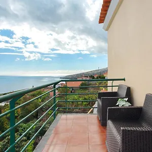 Jay Paradise Santa Cruz (Madeira)